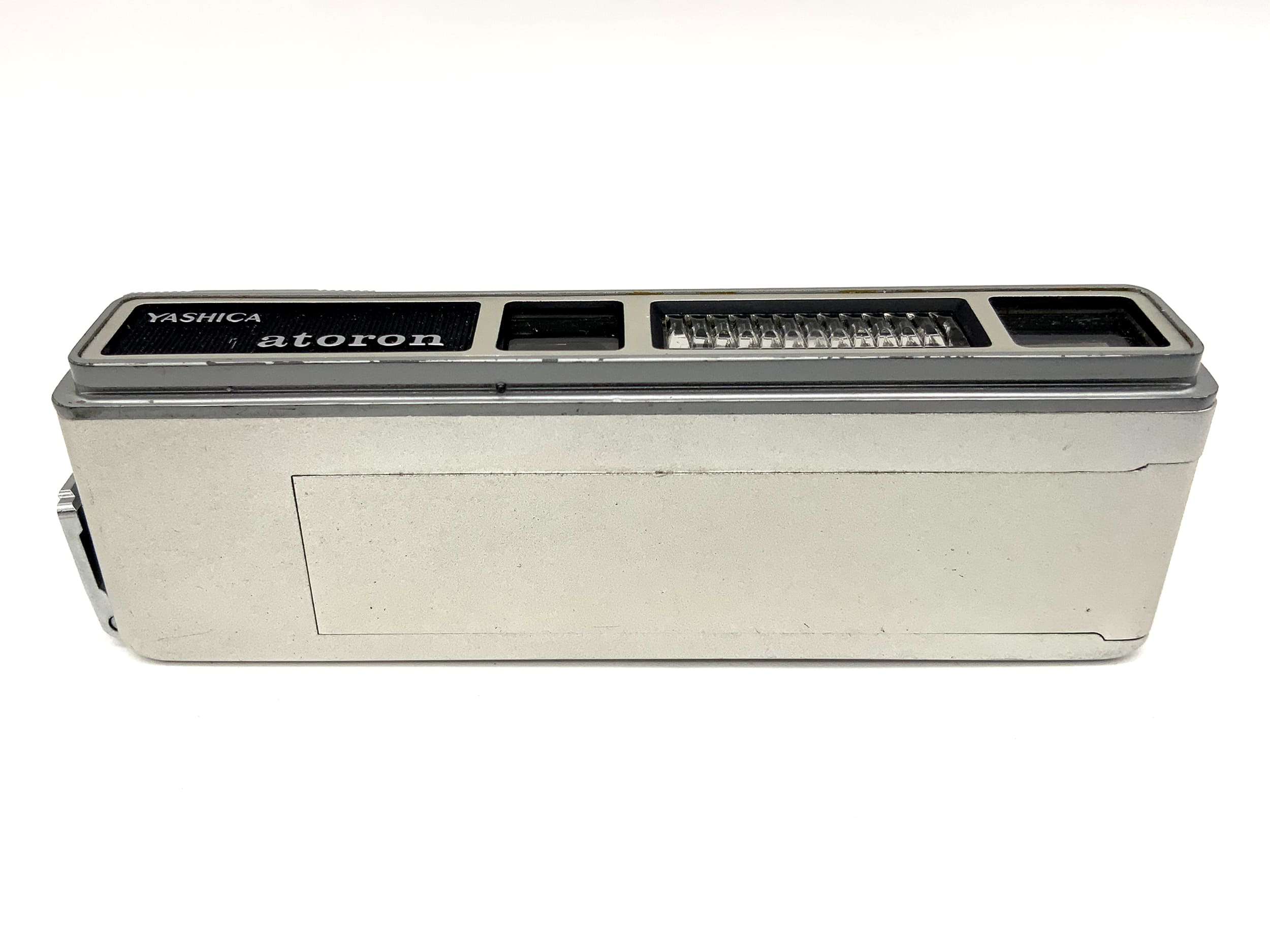 Yashica Atoron Miniaturkamera mit Kleinstbildkamera