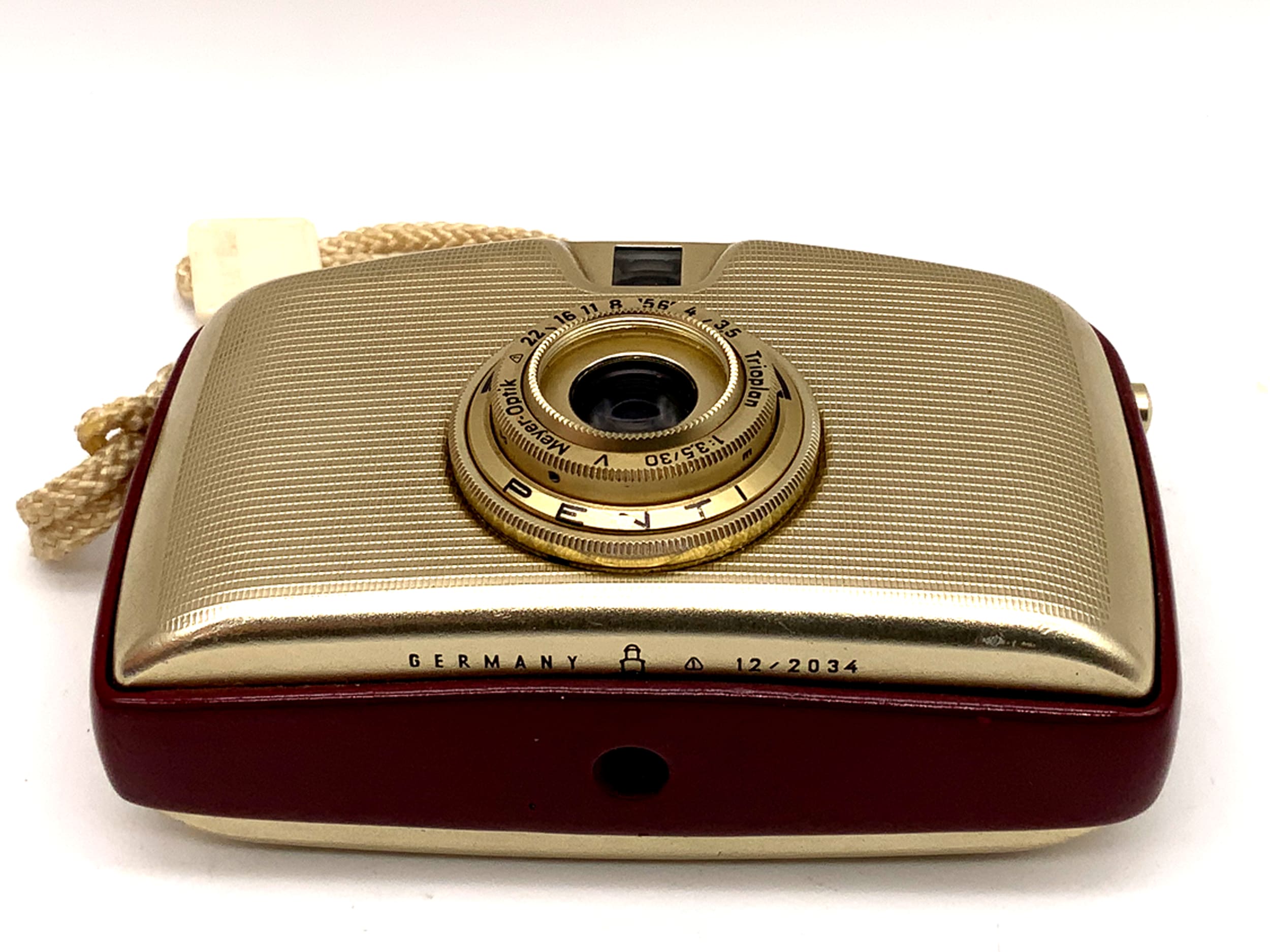 Pentacon Penti I Sucherkamera mit Meyer Optik Trioplan 1:3.5/30 Analogkamera