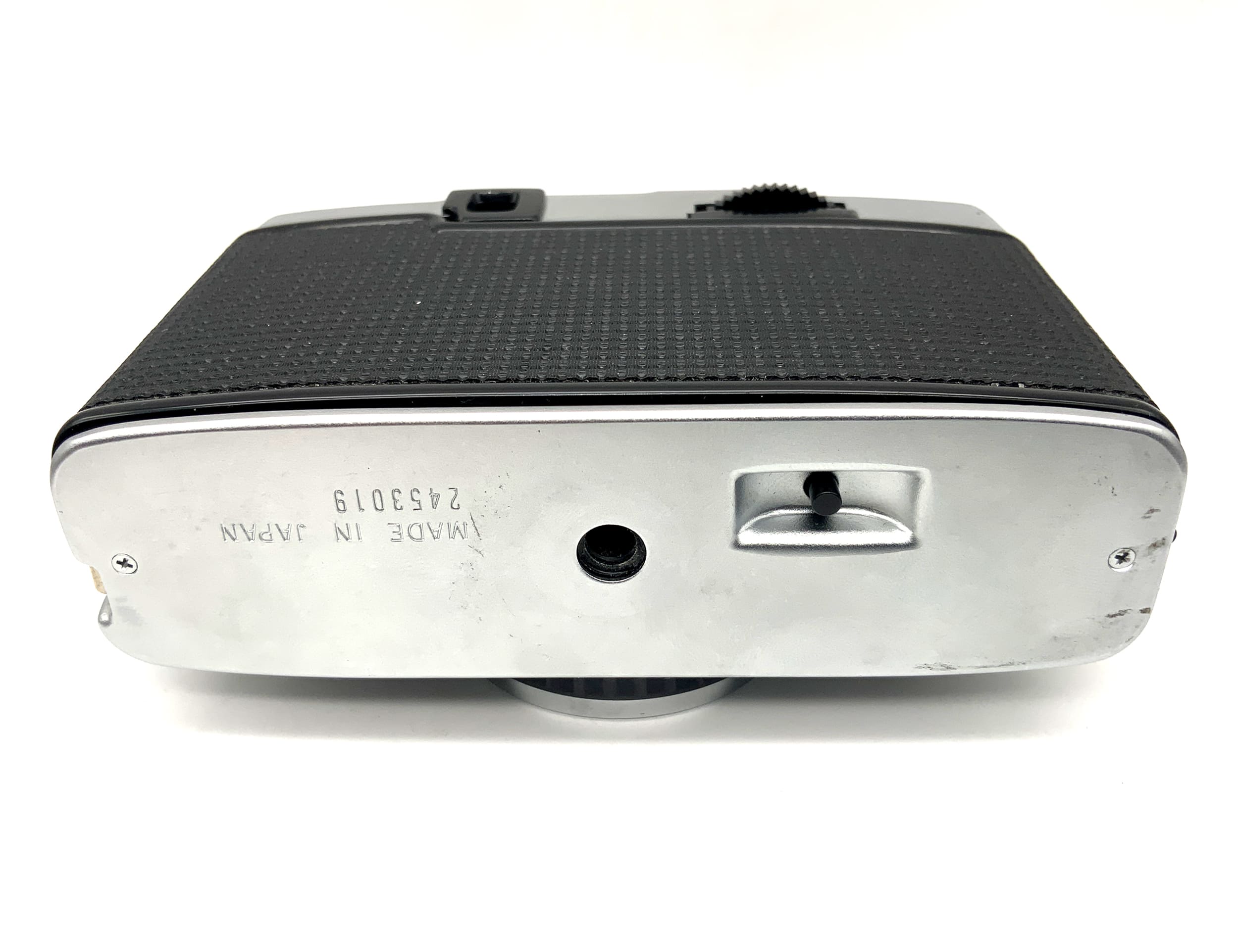 Appareil photo Olympus PEN EE-2 à visée directe avec objectif D.Zuiko 28 mm f/3,5, appareil photo compact argentique