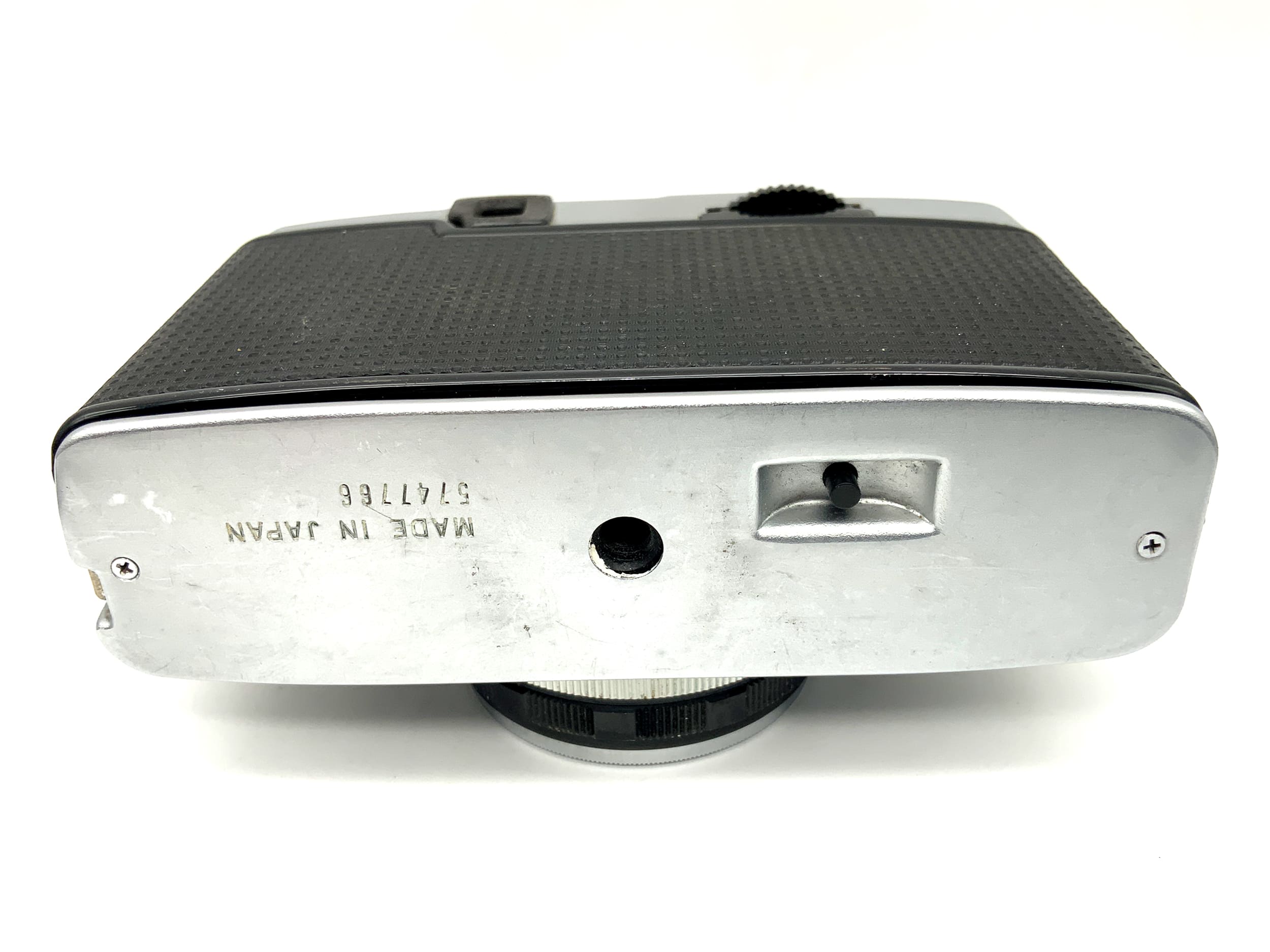 Olympus PEN EES-2 rangefinder camera with D.Zuiko 30mm 1:2.8 analog camera