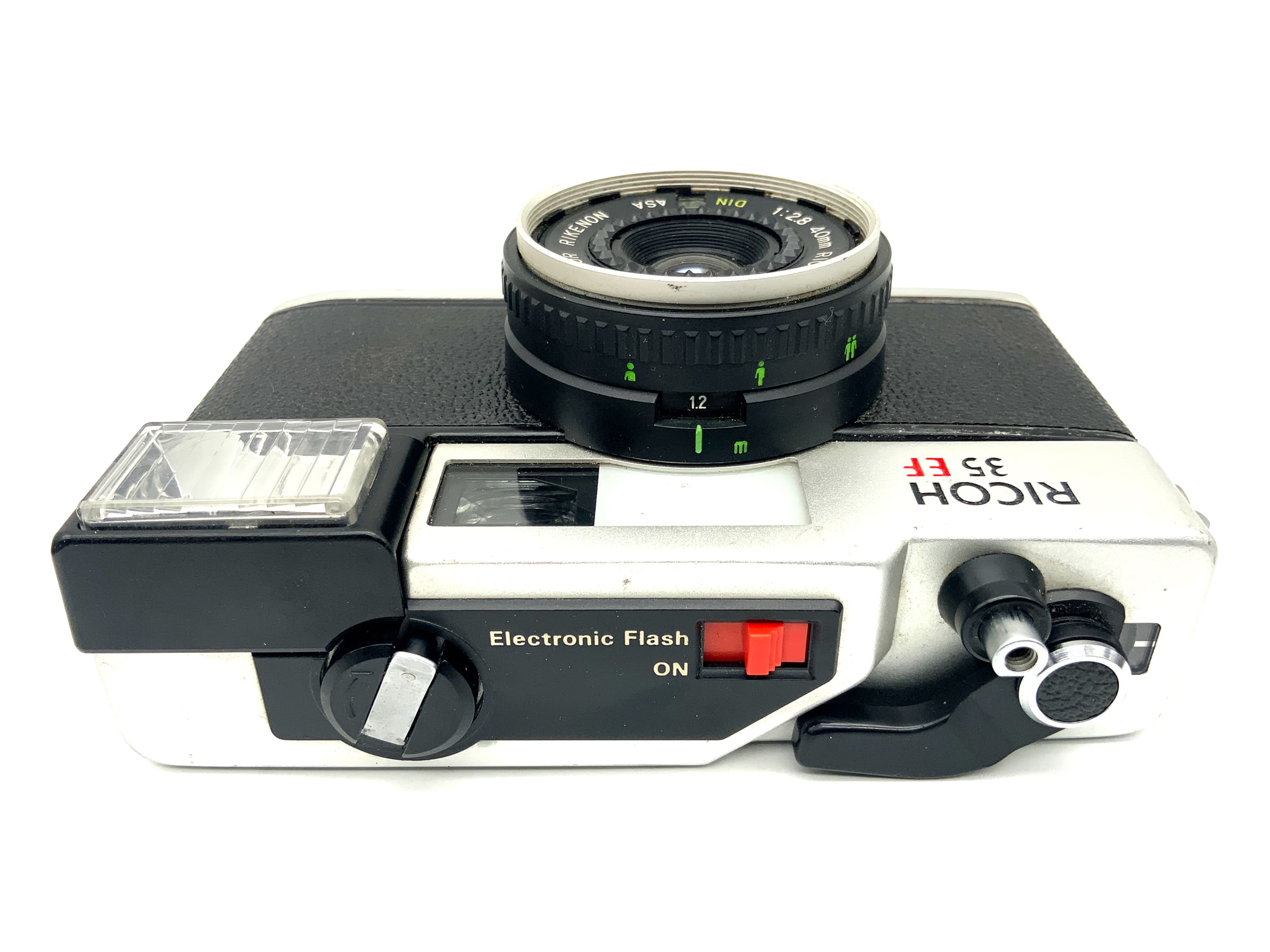 Ricoh 35 EF viewfinder camera with Color Rikenon 40mm 1:2.8 analog camera