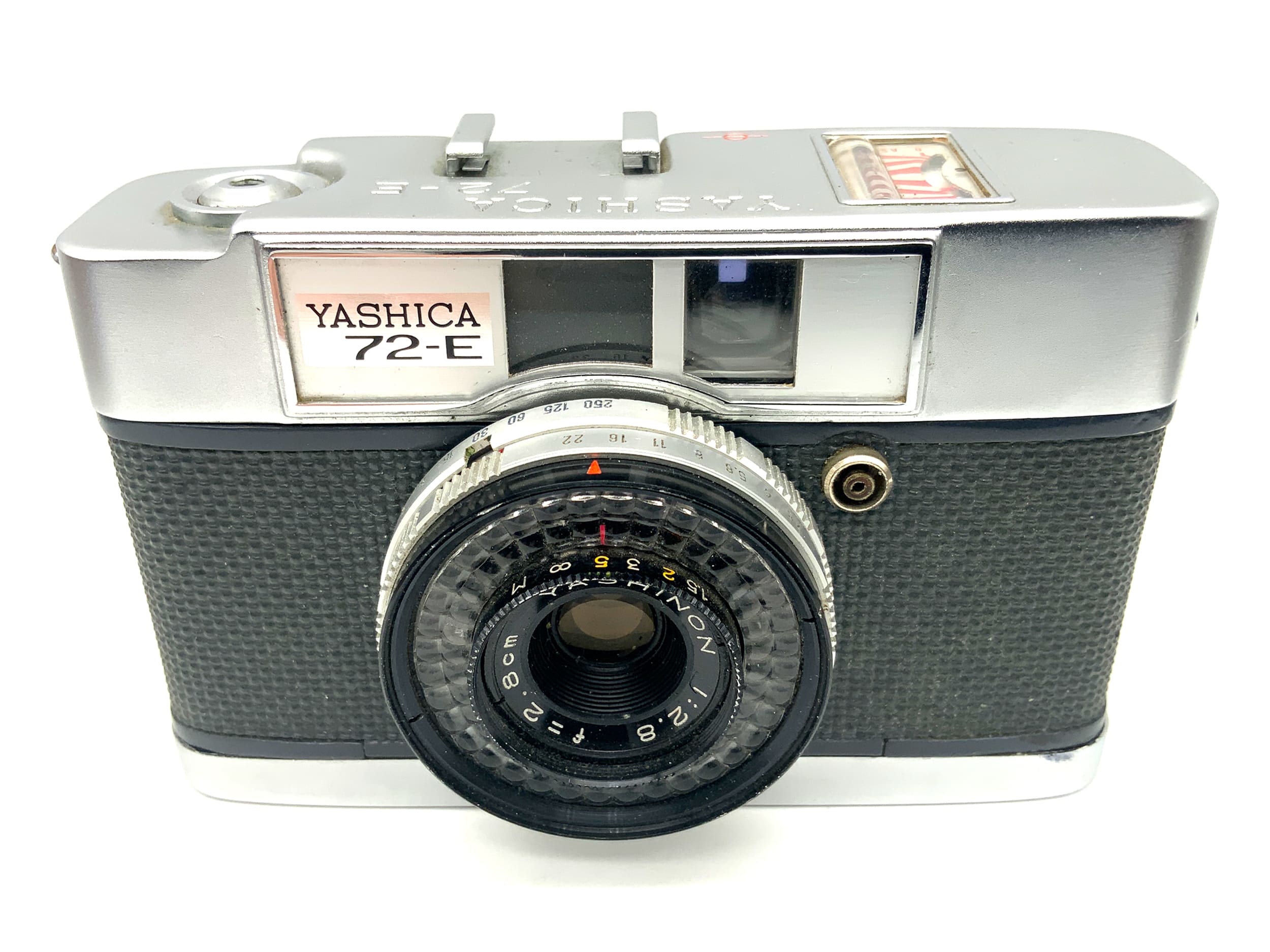Yashica 72-E Sucherkamera mit Yashinon 28mm 1;2.8 Halbformatkamera Analogkamera