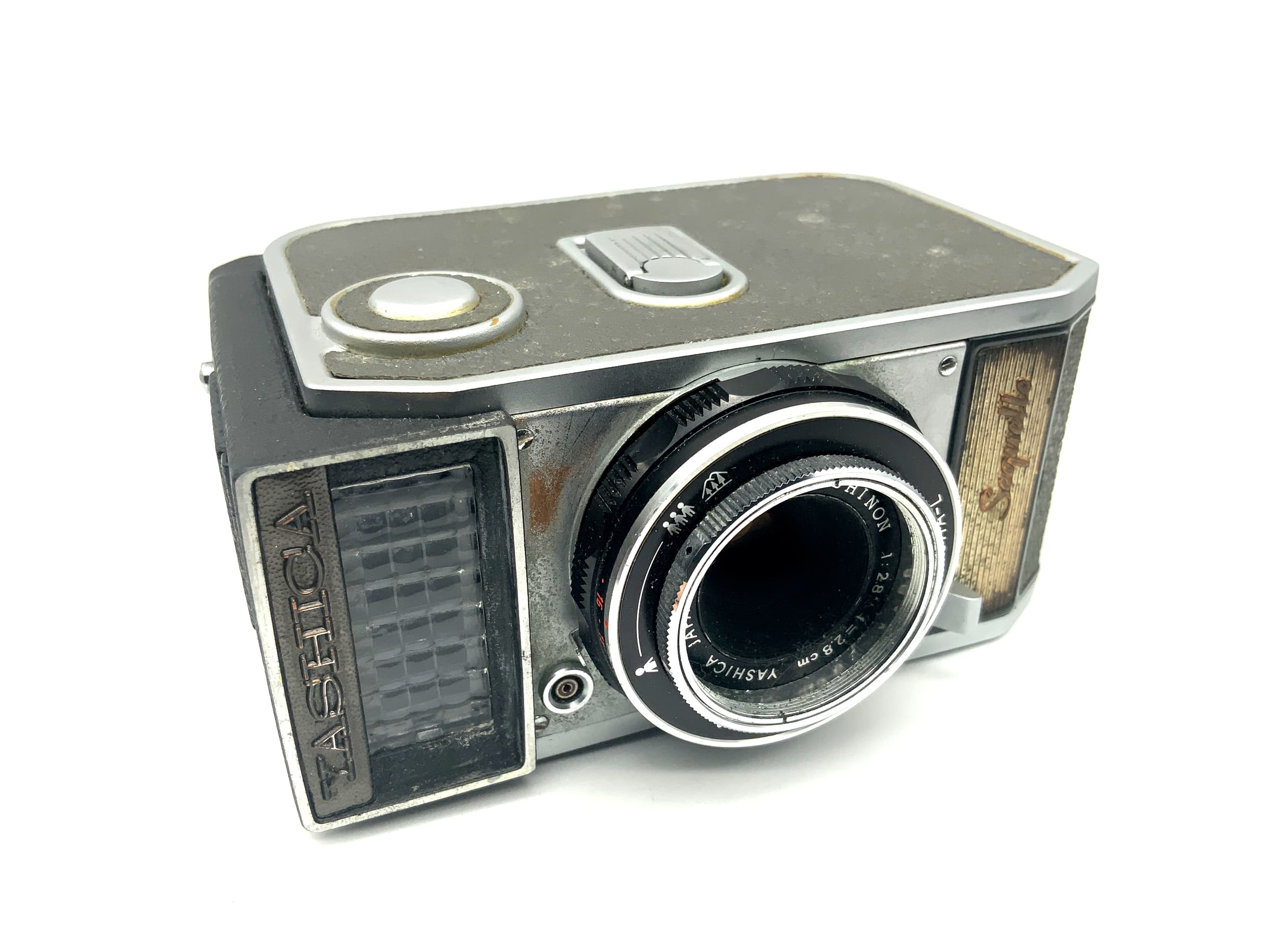 Yashica Sequelle Sucherkamera mit Yashinon 28mm 1;2.8 Halbformatkamera