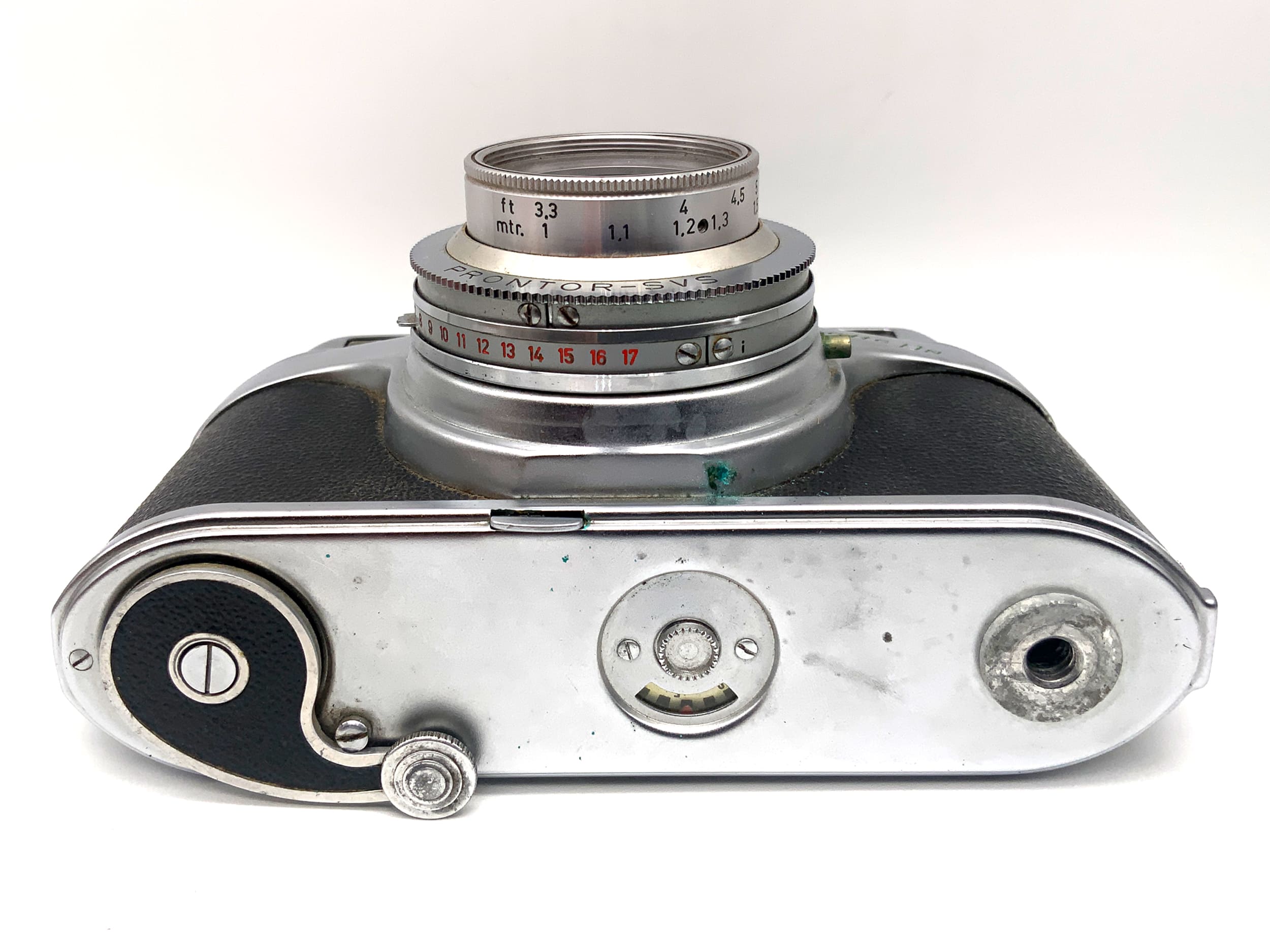 AkA Arette BN Sucherkamera mit Color-Isconar 1:2.8/45 Prontor-SVS Analogkamera