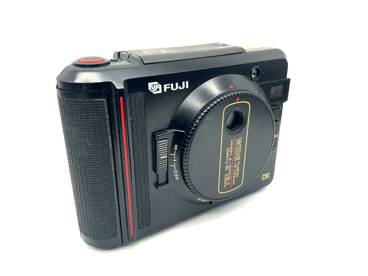 Fuji TW-3 Point&Shoot mit Fujinon Tele 69mm 1:8/ Wide 23mm 1:8 Halbformatkamera