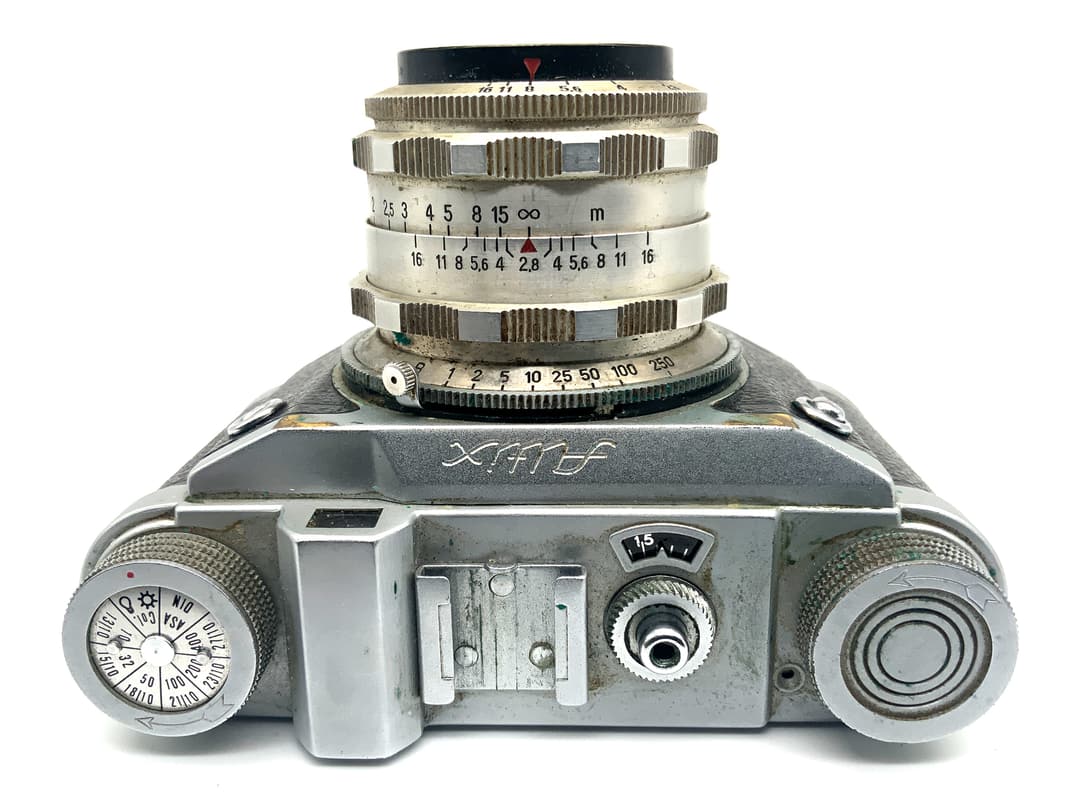 Altissa Altix V Sucherkamera mit Tessar 50mm 1:2.8 Kompaktkamera Analogkamera