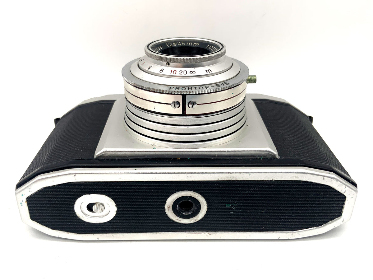 Appareil photo à viseur Hapo 36 avec objectif Cassar 1:2.8/45mm Prontor-SVS analogique