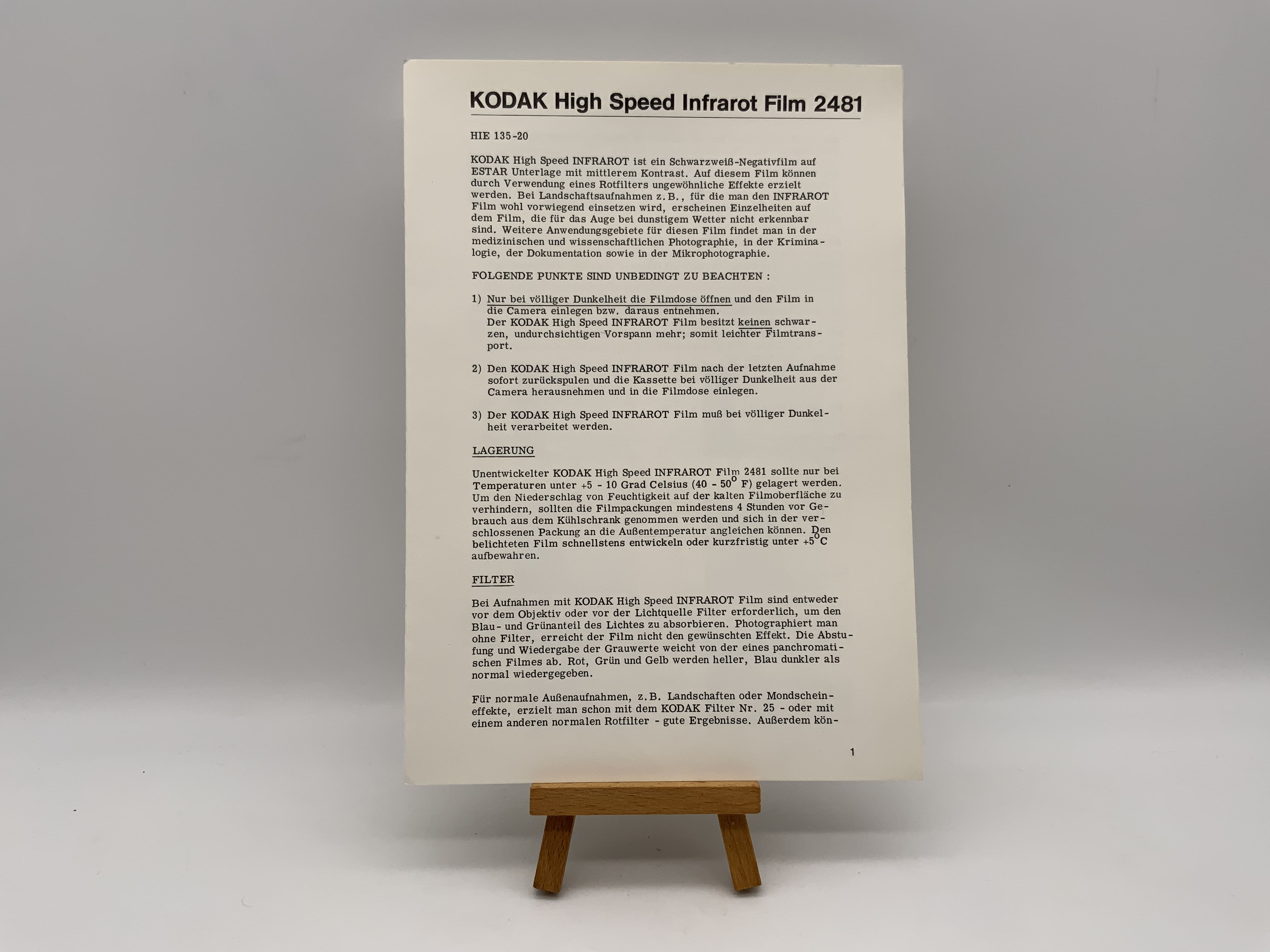 Brochure du film infrarouge haute vitesse Kodak 2481 (allemand)