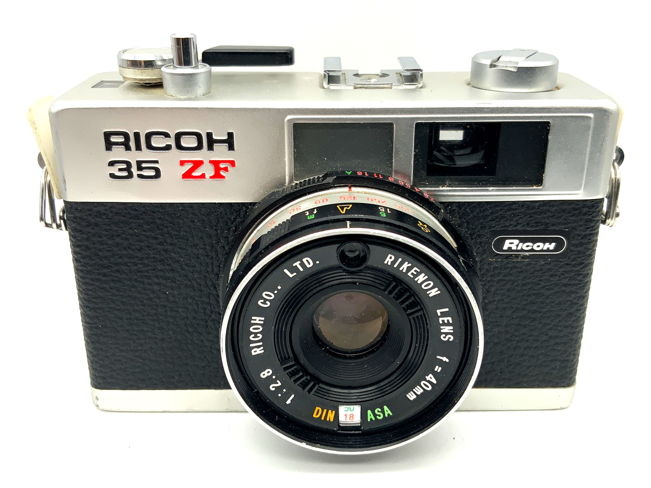 Appareil photo Ricoh 35 ZF à viseur avec objectif 40 mm f/2,8, compact, argentique ! Cellule posemétrique défectueuse !
