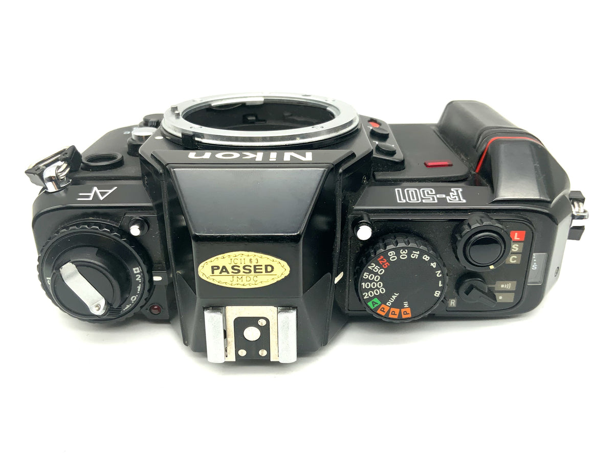 Nikon F-501 SLR 35mm analog SLR camera body (Nikon AF)