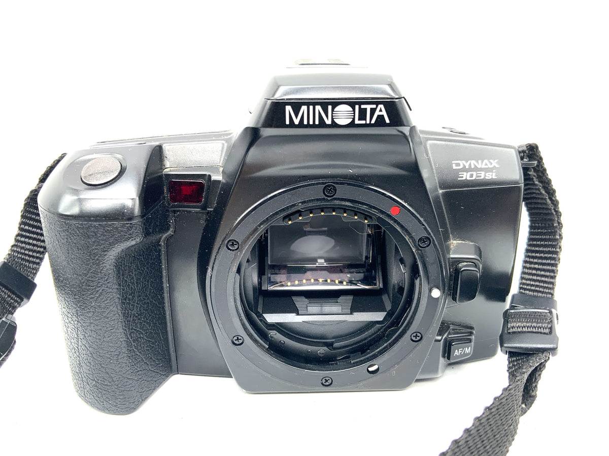 Boîtier reflex analogique Minolta Dynax 303si AF 35 mm (Minolta AF)