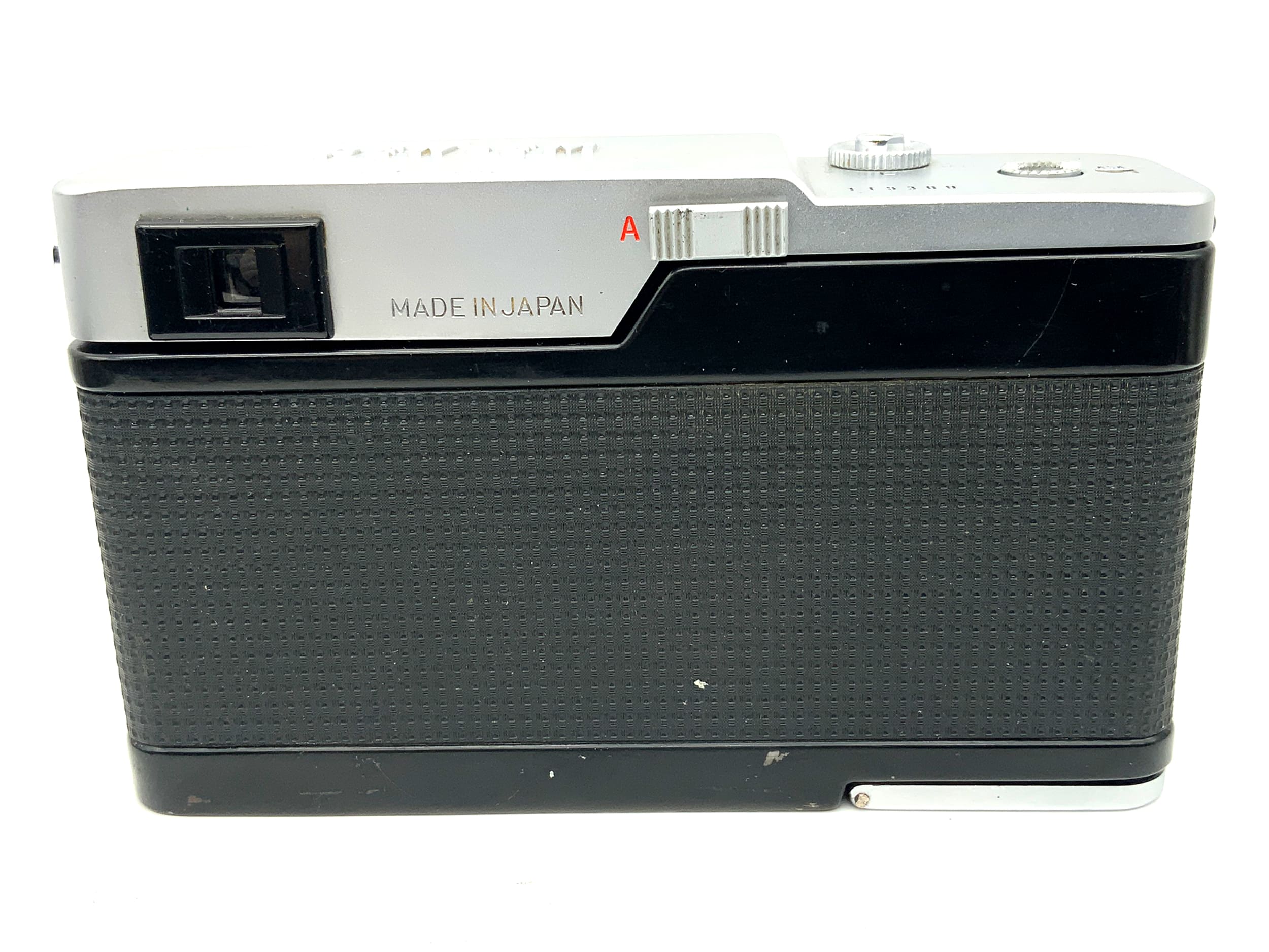 Appareil photo Olympus Pen-EM avec viseur et objectif F.Zuiko 35 mm 1:2 demi-format argentique