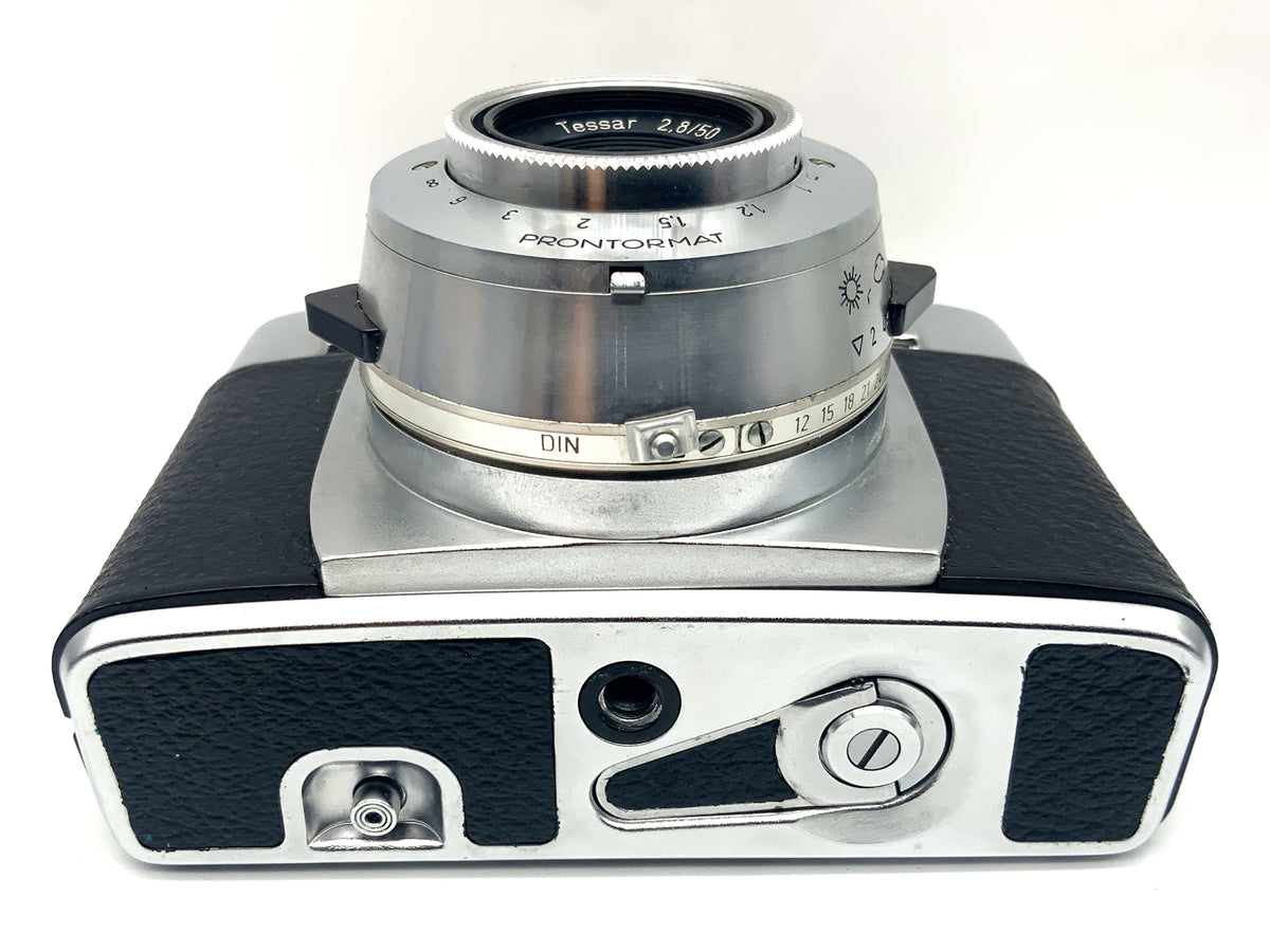 Zeiss Ikon Symbolica Sucherkamera mit Carl Zeiss Tessar 2,8 50mm Prontormat