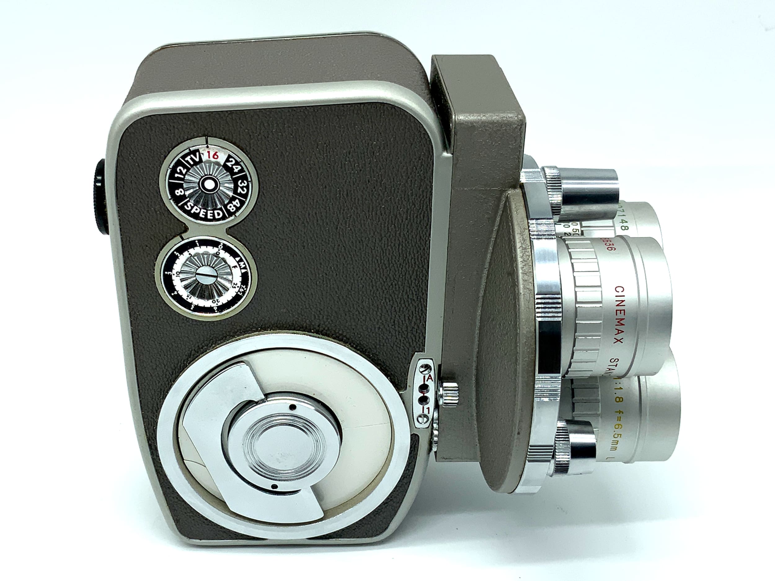 Neckermann Cinemax-8 Triauto Filmkamera mit 1:1.8 6,5mm/13mm/26mm Super 8