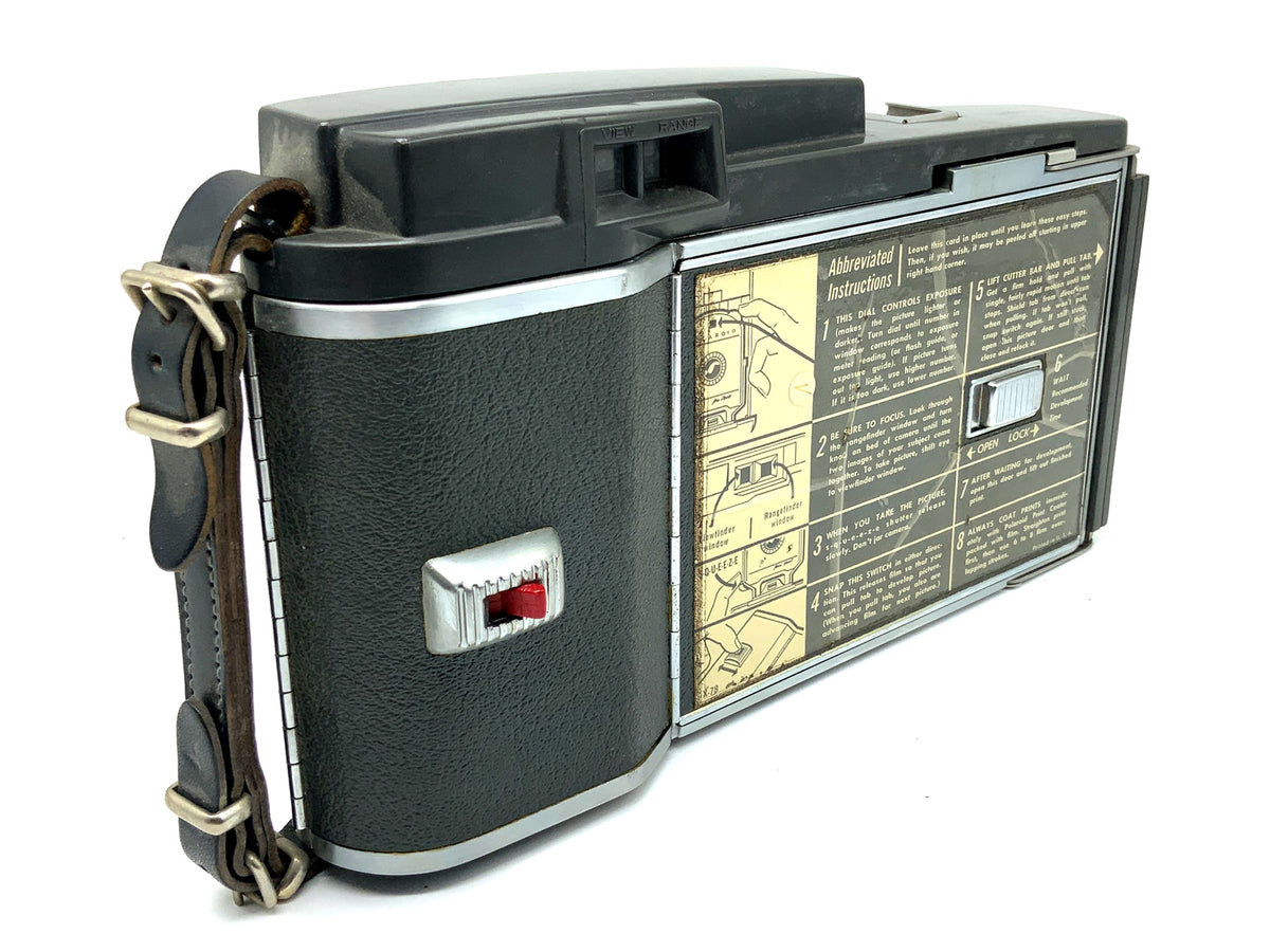 Appareil photo instantané Polaroid Land Camera modèle 160, rayures sur l'objectif