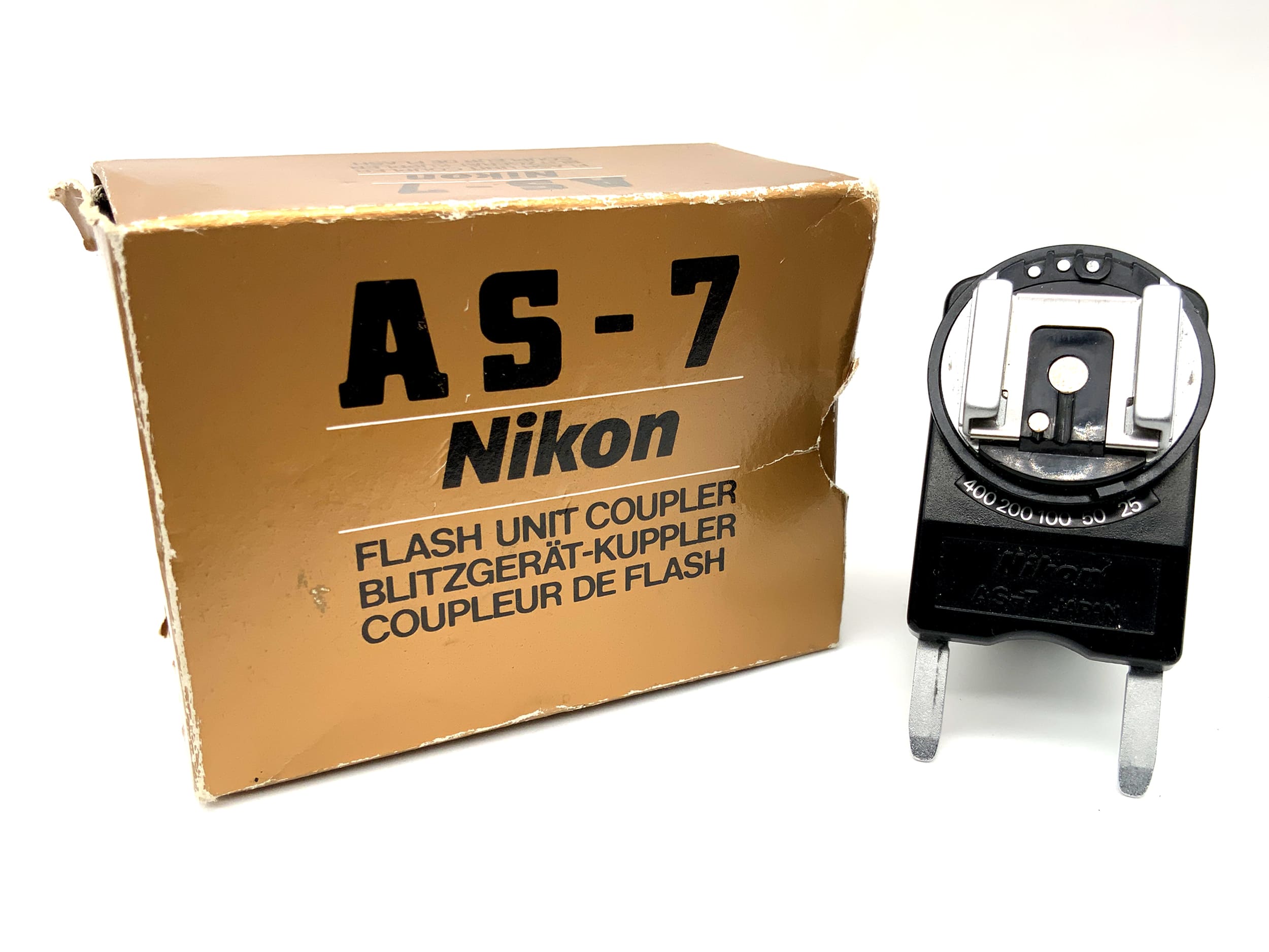 Adaptateur de flash Nikon AS-7 pour griffe flash F3, dans son emballage d'origine
