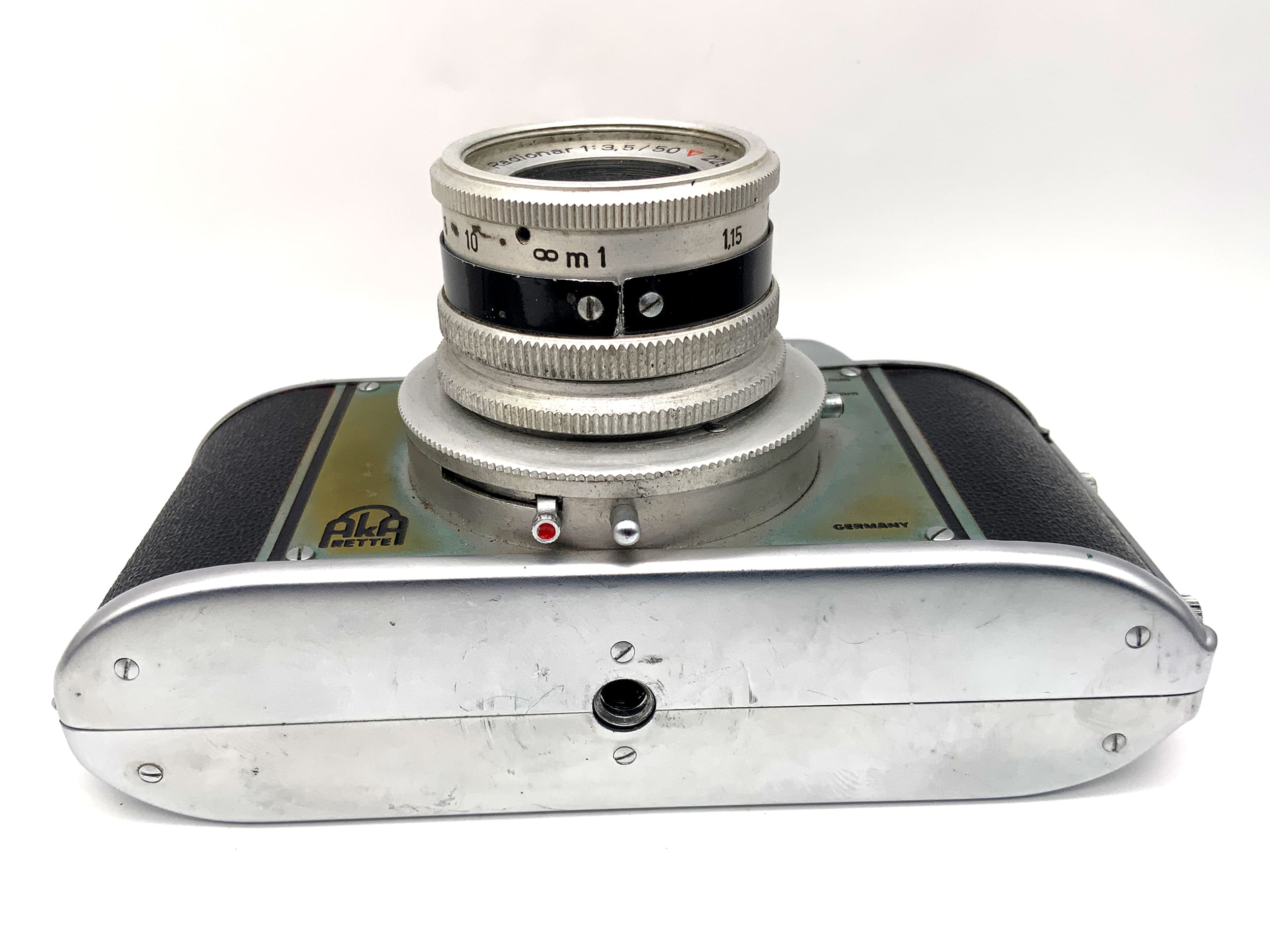 AKA Rette Sucherkamera mit Schneider Kreuznach Radionar 50mm 1:3.5 Analogkamera