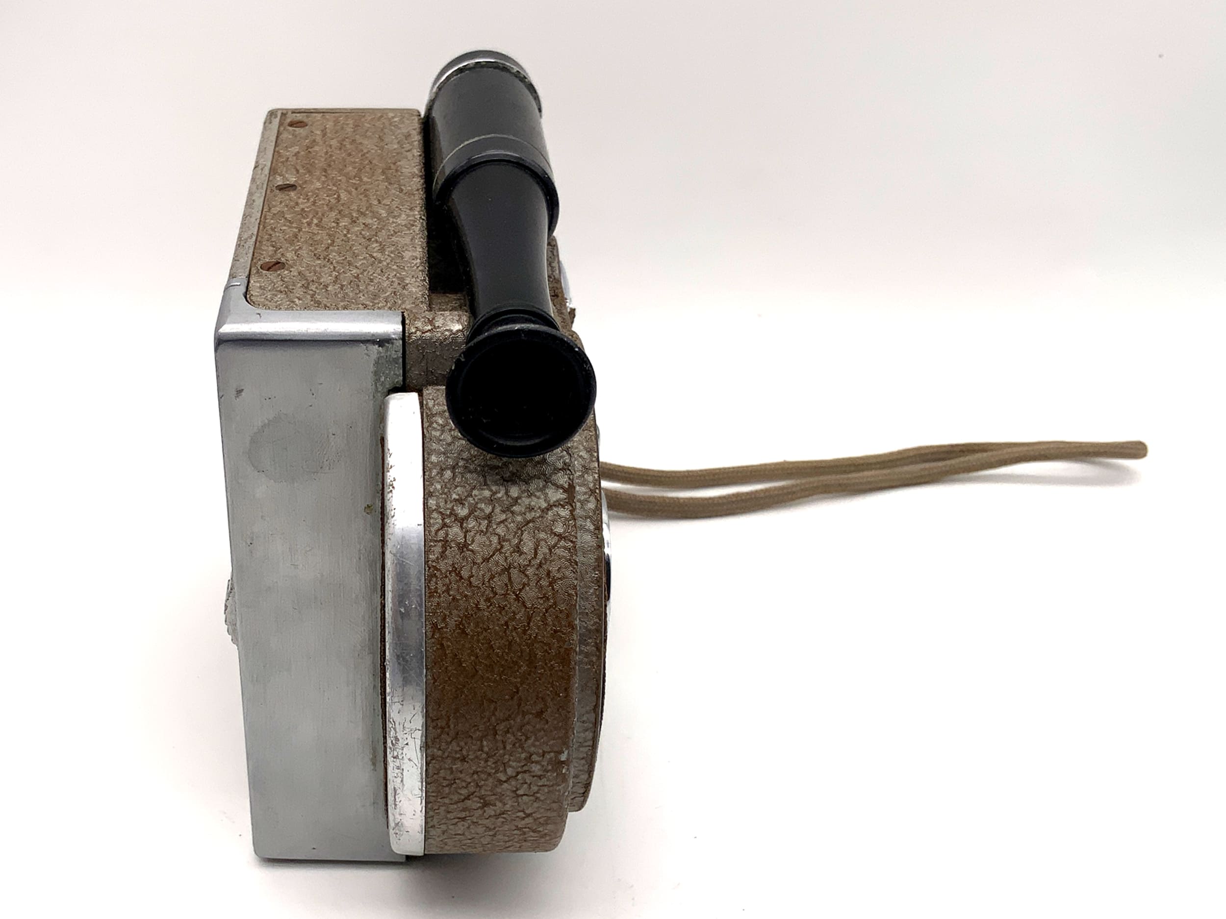 Revere Eight Model Seventy Filmkamera mit 12.7mm f/2.8 Animar Schmalfilm