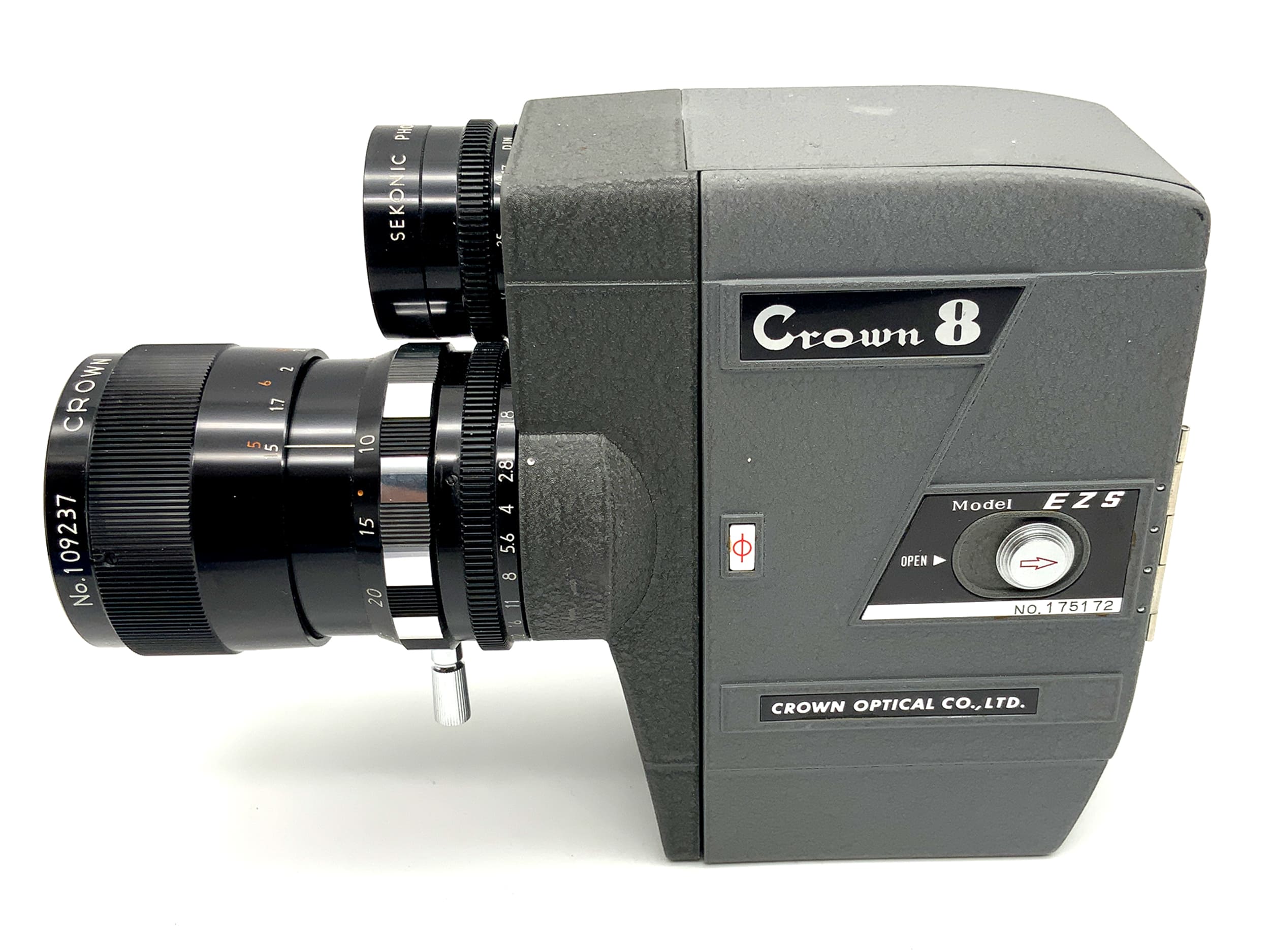 Crown 8 EZS Filmkamera mit F:1.8 f=10-30mm Zoom Lens mit Griff Doppel 8mm