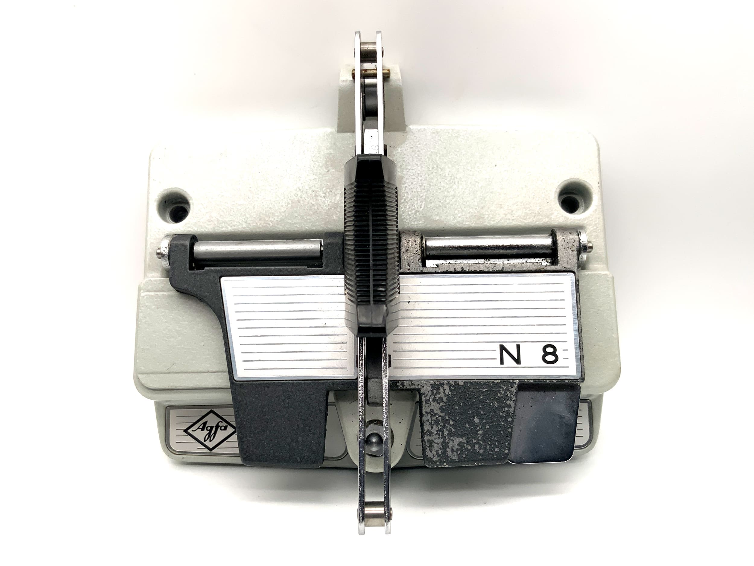 Agfa Nassklebepresse N8 Schneidegerät Grau