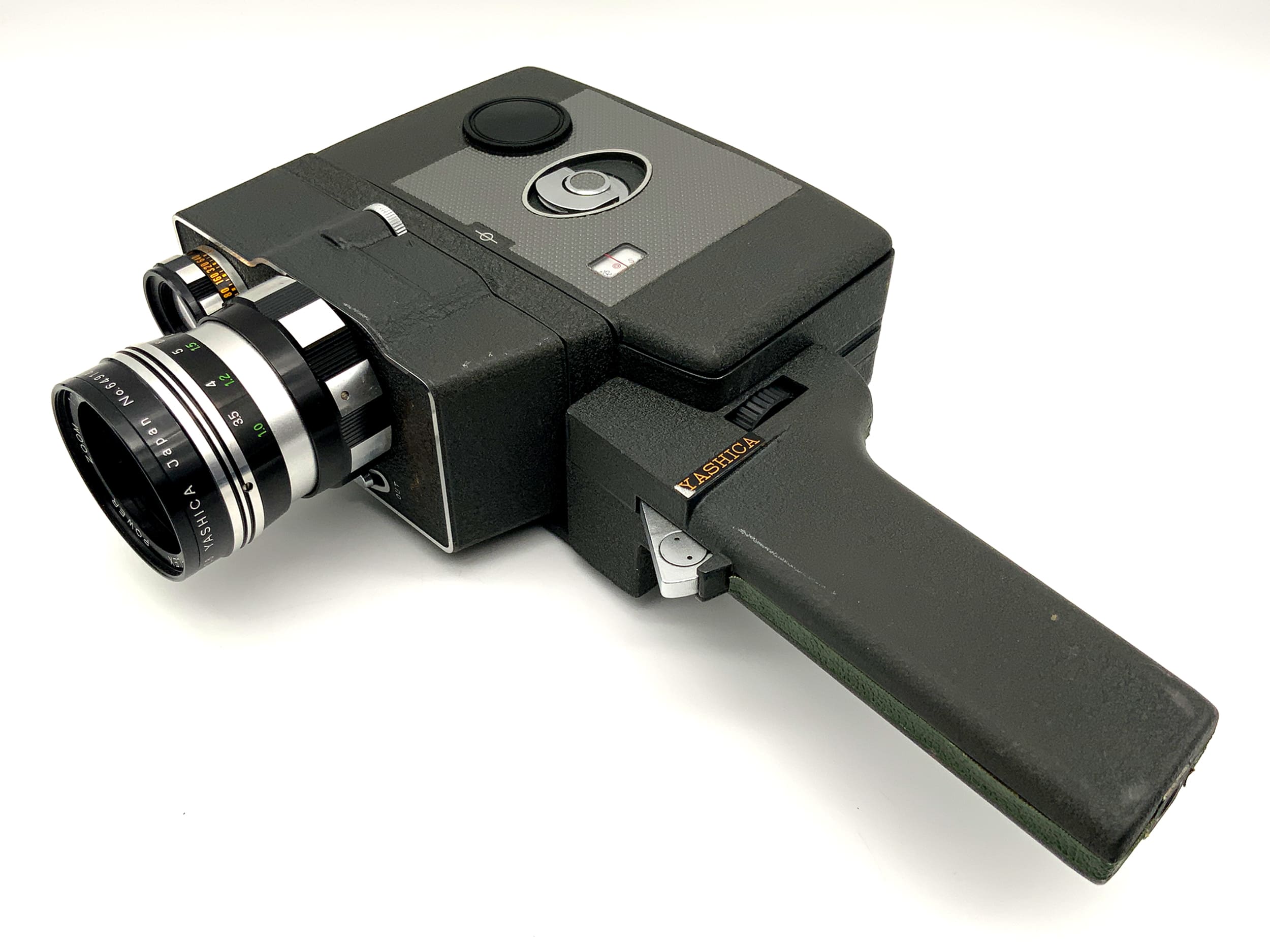Yashica UP Umatic Power Filmkamera mit Power Zoom 1:1.8 mit Griff Doppel 8mm