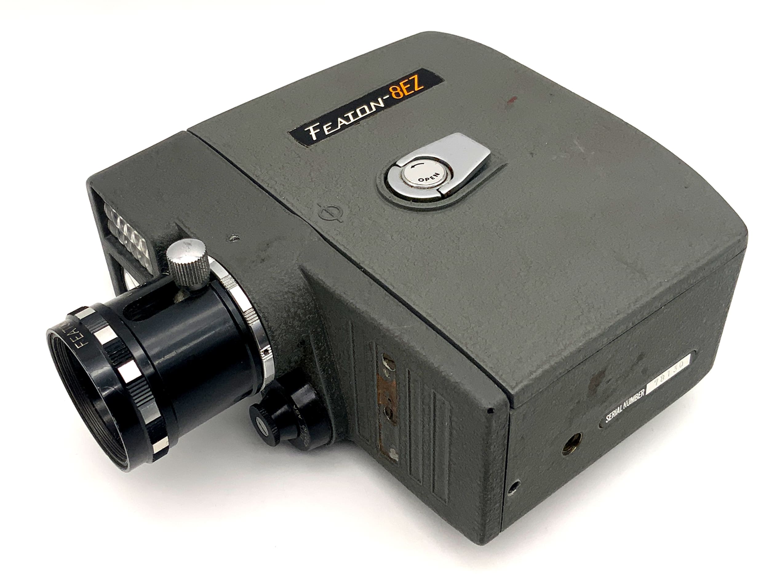 Featon 8EZ Filmkamera mit Wide Angle Zoom Lens F=2 mit Griff Doppel 8mm